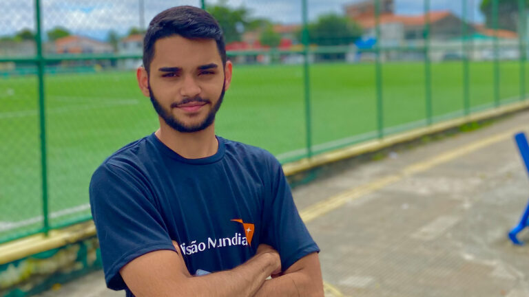 Carlos Enrique es la inspiración de muchos jóvenes, dentro y fuera de su comunidad.