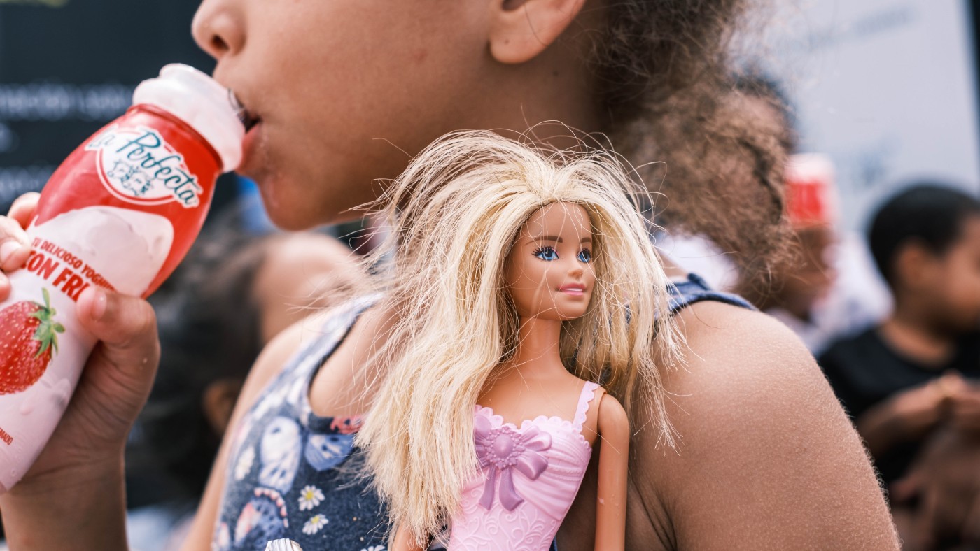 Niña migrante en Honduras.